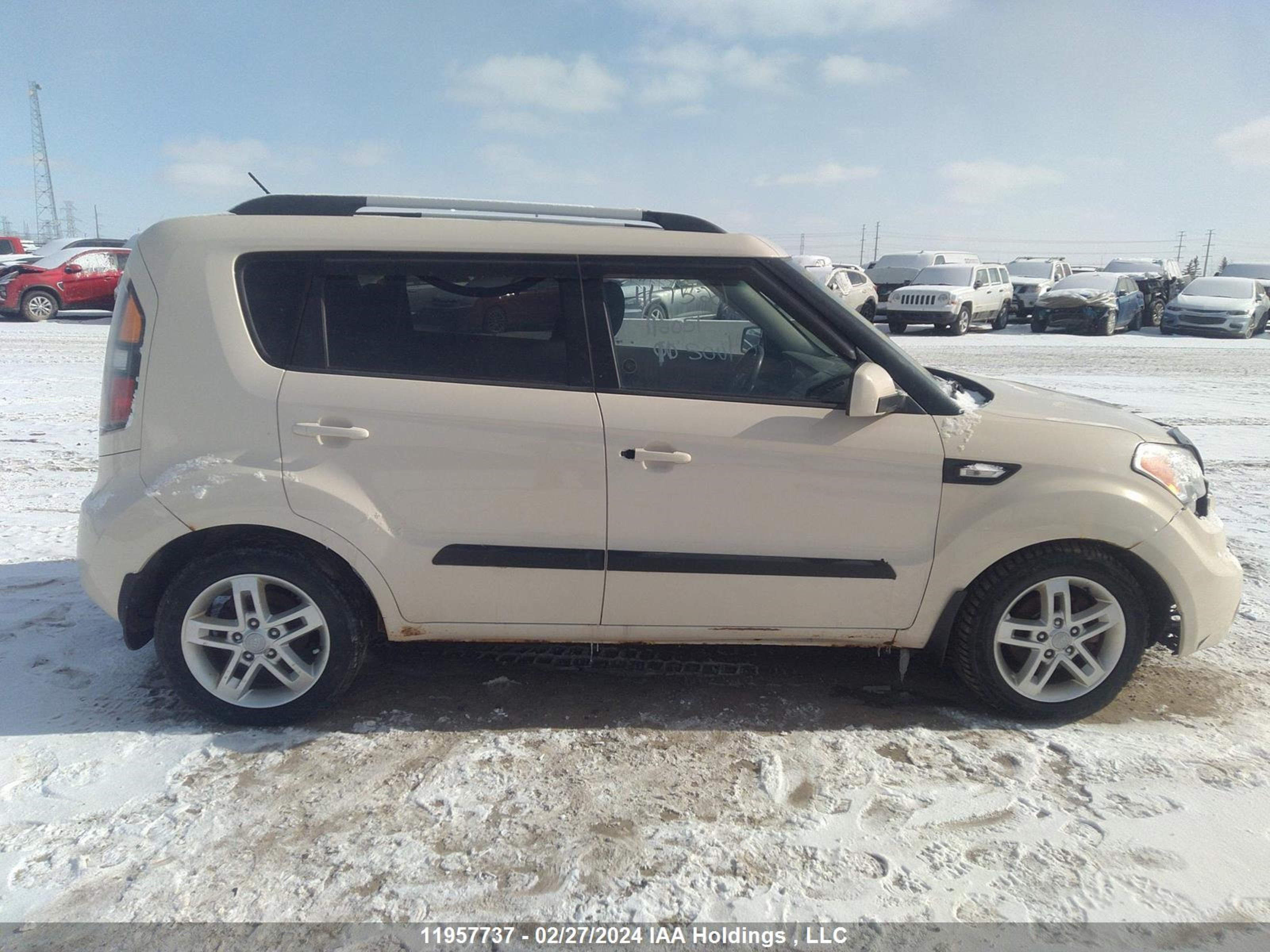 Photo 13 VIN: KNDJT2A21B7712051 - KIA SOUL 