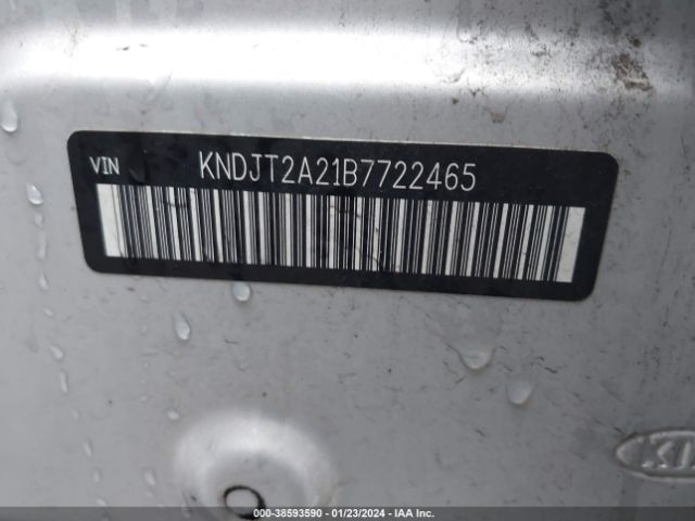 Photo 8 VIN: KNDJT2A21B7722465 - KIA SOUL 