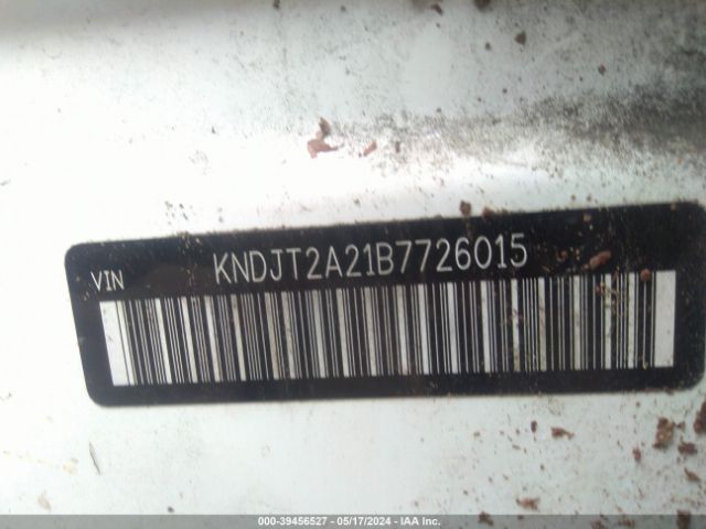 Photo 8 VIN: KNDJT2A21B7726015 - KIA SOUL 