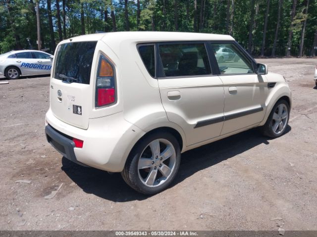 Photo 3 VIN: KNDJT2A22A7083902 - KIA SOUL 