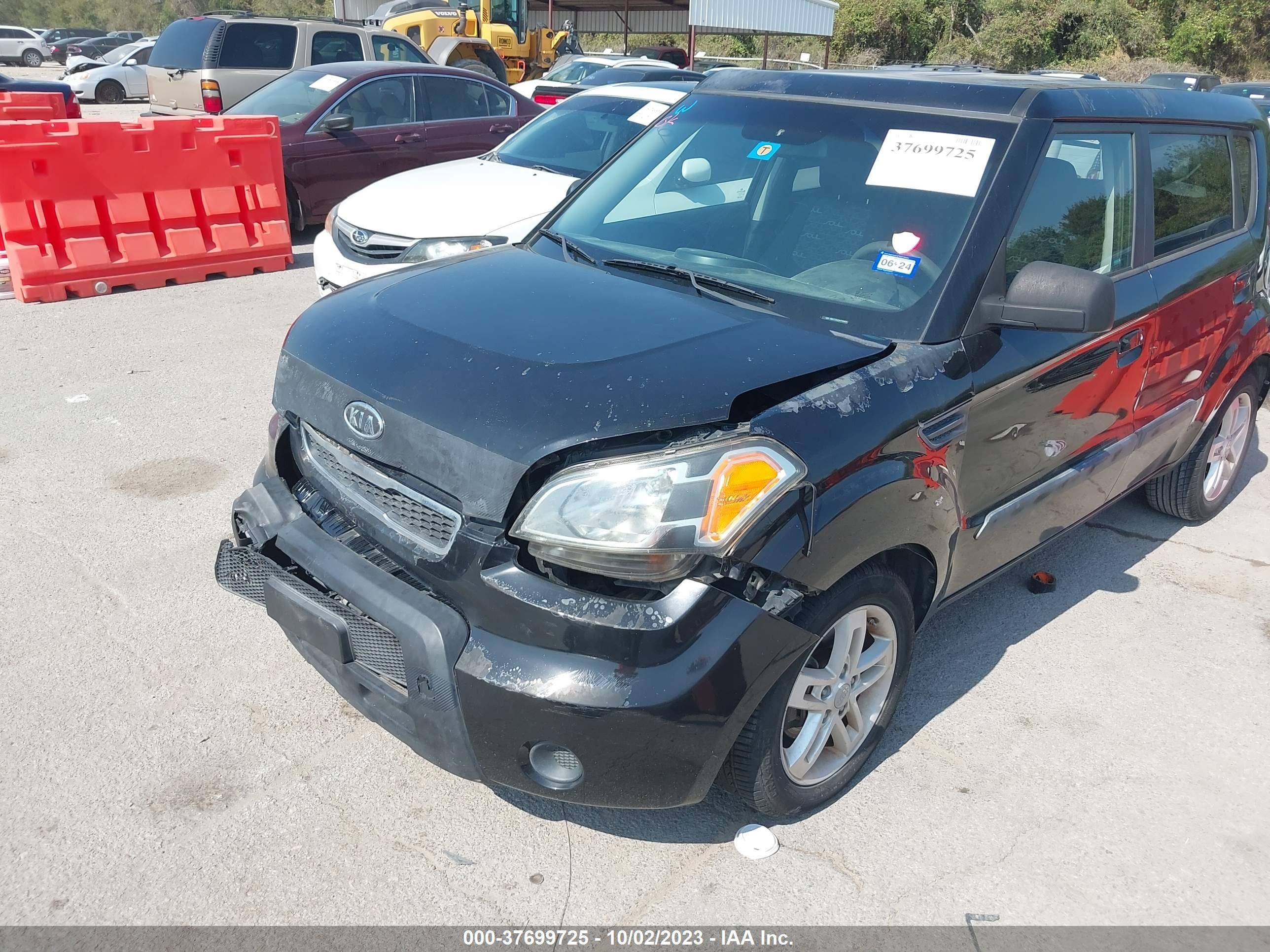 Photo 5 VIN: KNDJT2A22A7135819 - KIA SOUL 