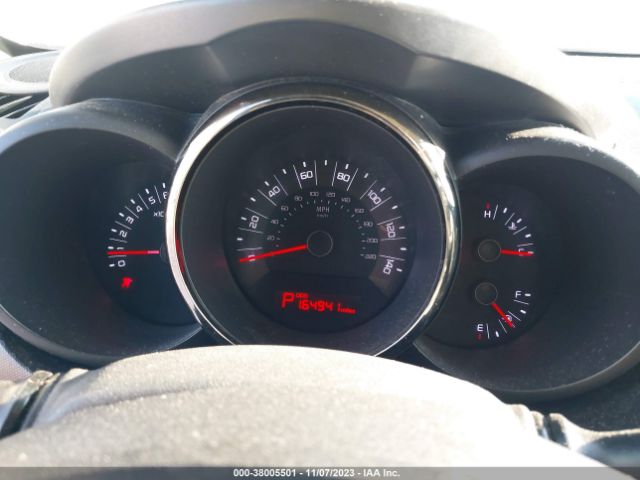 Photo 6 VIN: KNDJT2A22B7266511 - KIA SOUL 