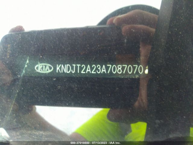 Photo 8 VIN: KNDJT2A23A7087070 - KIA SOUL 