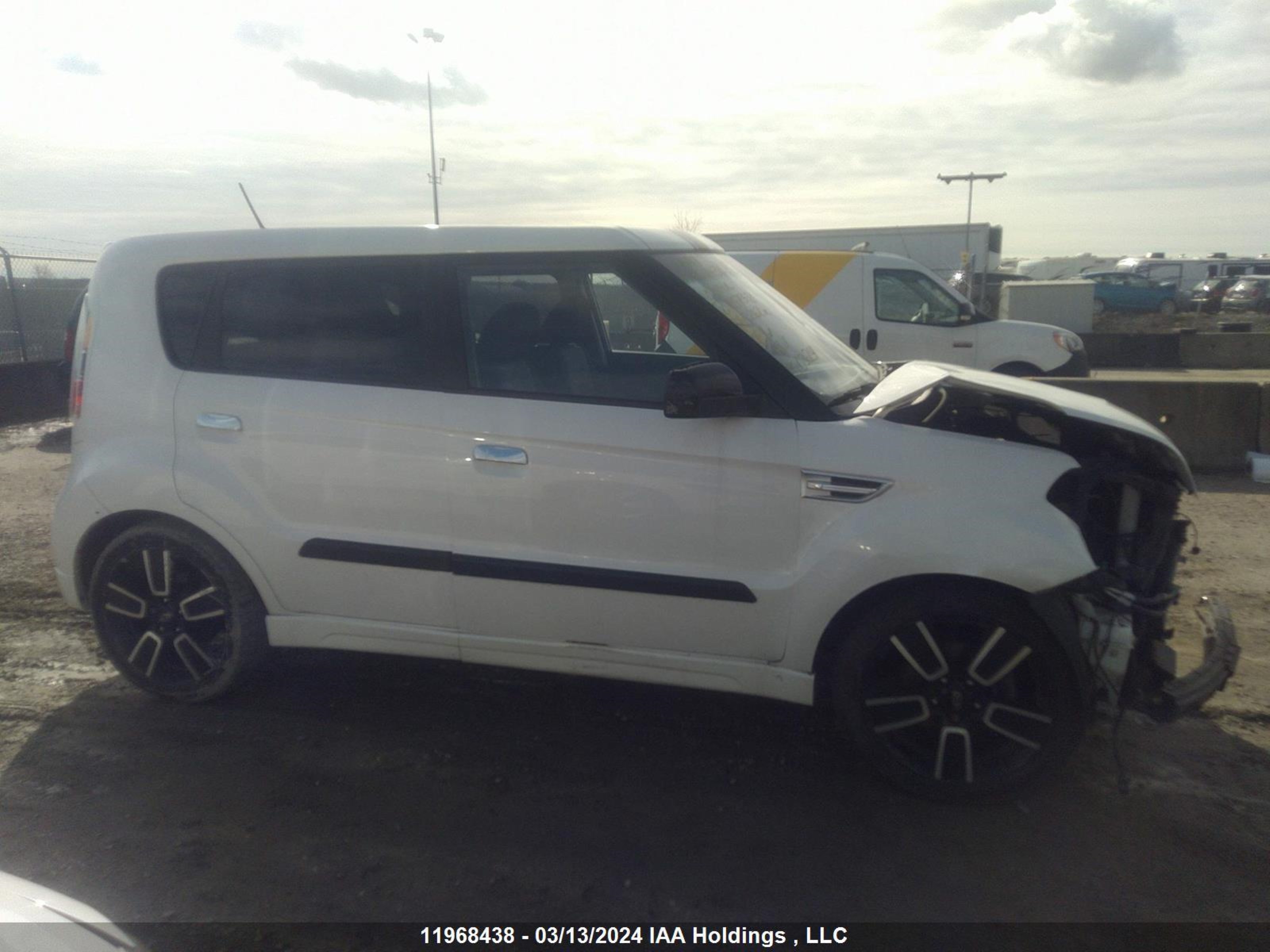 Photo 13 VIN: KNDJT2A23A7100738 - KIA SOUL 