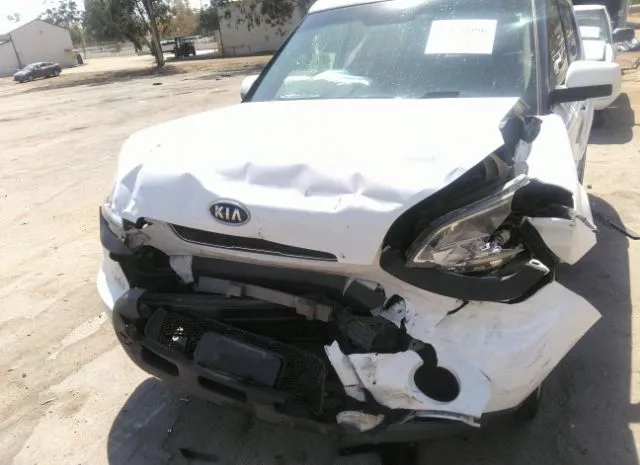 Photo 5 VIN: KNDJT2A23B7720636 - KIA SOUL 