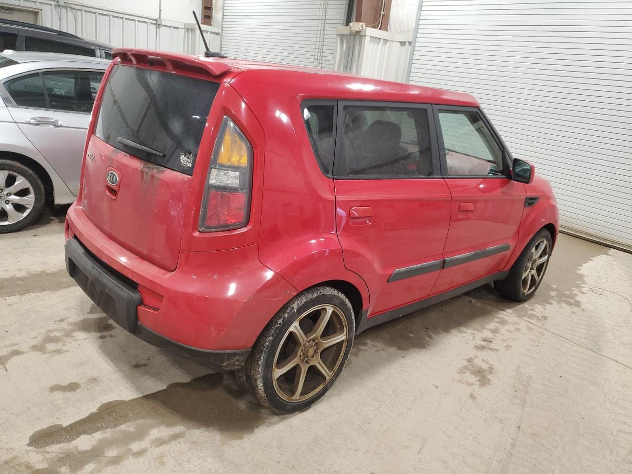 Photo 2 VIN: KNDJT2A24A7059410 - KIA SOUL 