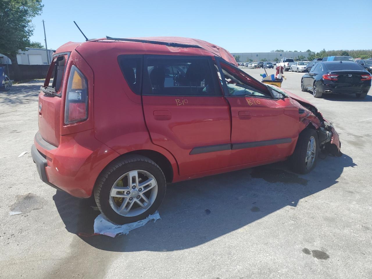 Photo 2 VIN: KNDJT2A24A7123364 - KIA SOUL 