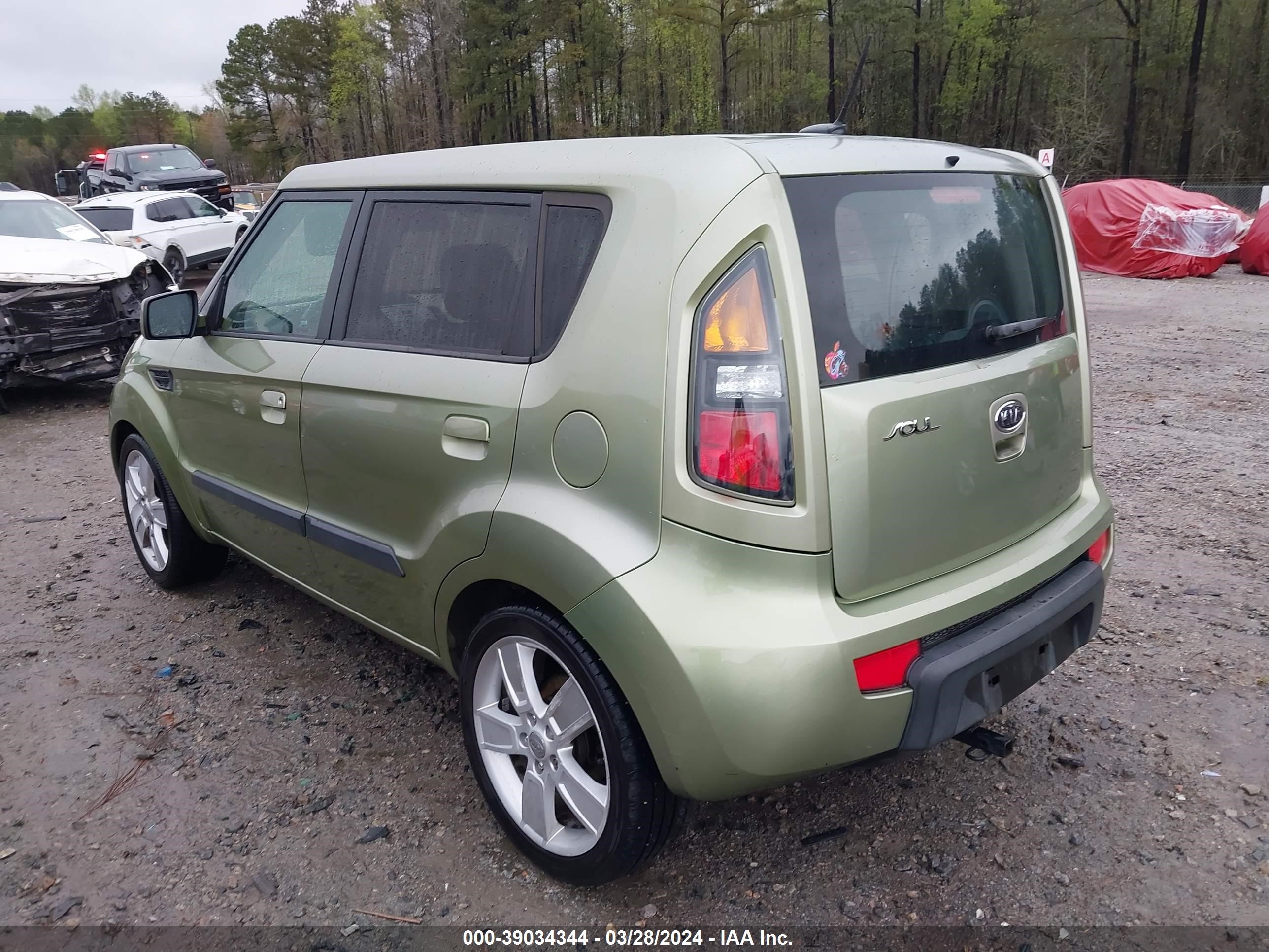 Photo 2 VIN: KNDJT2A24A7166456 - KIA SOUL 