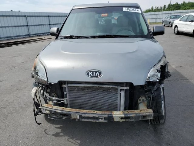 Photo 4 VIN: KNDJT2A24B7226057 - KIA SOUL + 