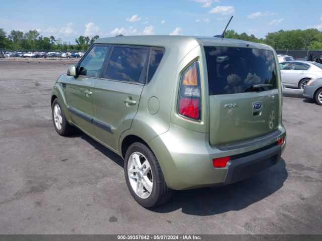 Photo 2 VIN: KNDJT2A24B7226723 - KIA SOUL 