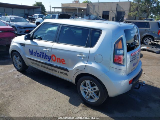 Photo 2 VIN: KNDJT2A24B7276568 - KIA SOUL 