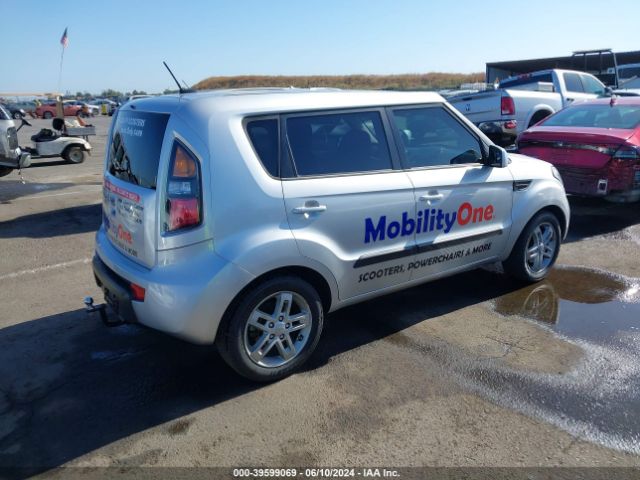 Photo 3 VIN: KNDJT2A24B7276568 - KIA SOUL 