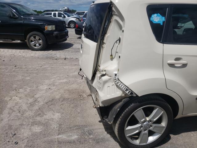 Photo 8 VIN: KNDJT2A24B7329740 - KIA SOUL + 