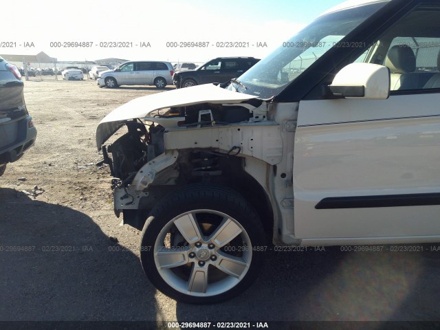 Photo 5 VIN: KNDJT2A24B7717874 - KIA SOUL 