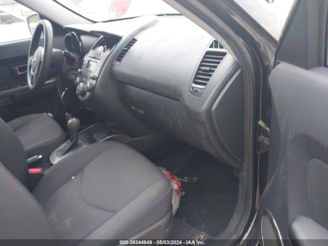 Photo 4 VIN: KNDJT2A24B7734402 - KIA SOUL 