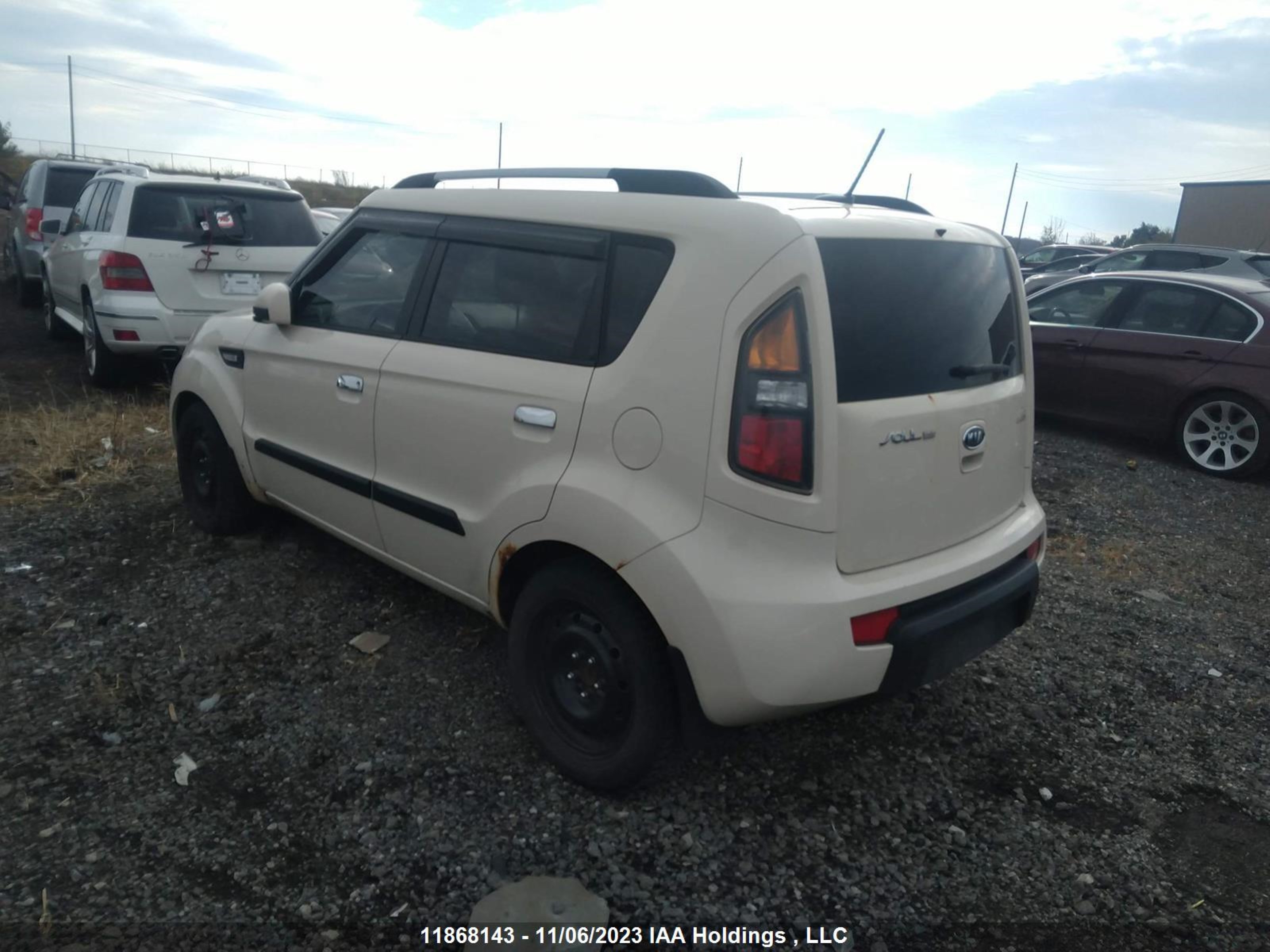 Photo 2 VIN: KNDJT2A25A7041045 - KIA SOUL 