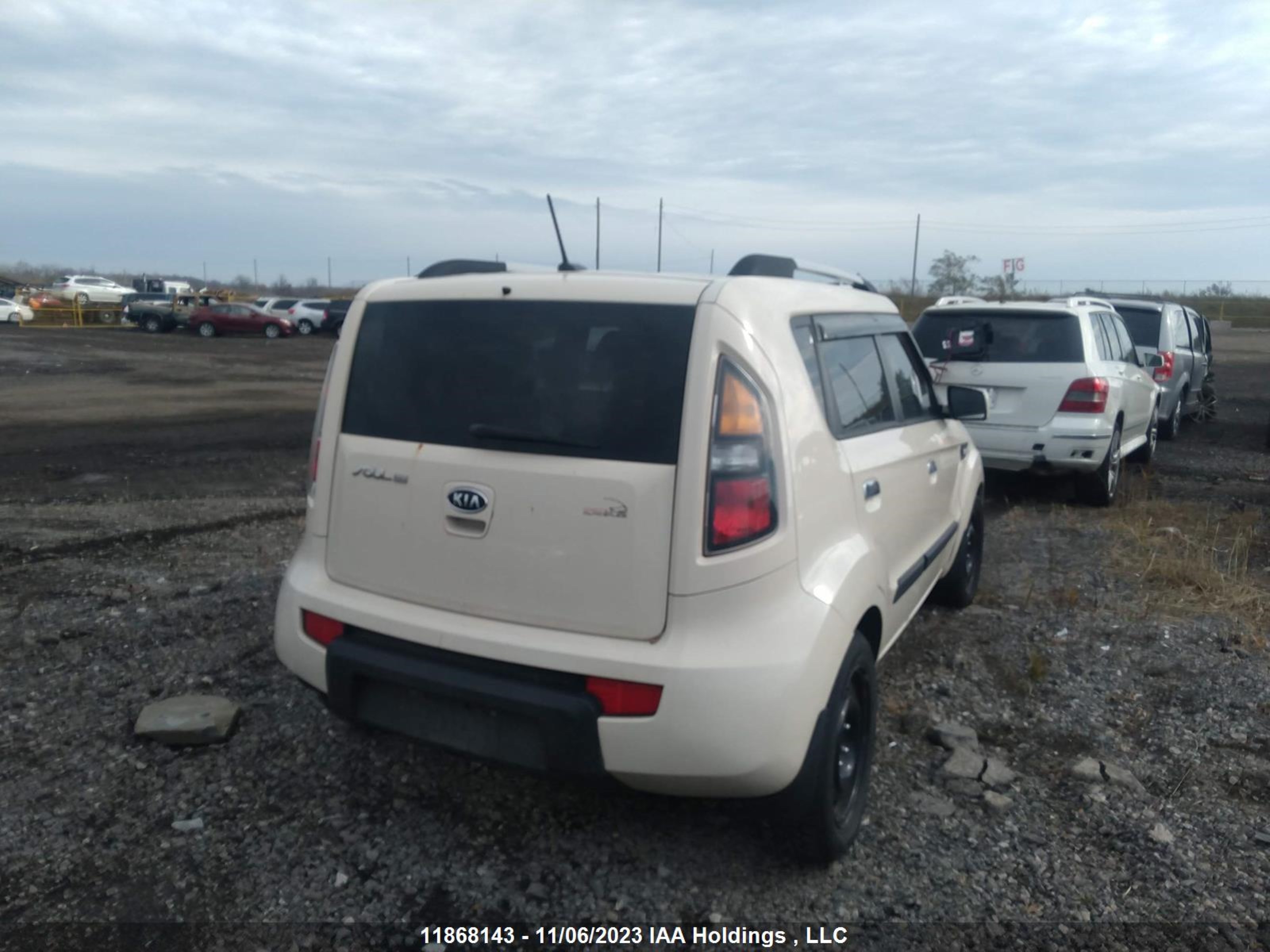 Photo 3 VIN: KNDJT2A25A7041045 - KIA SOUL 