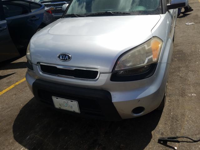 Photo 8 VIN: KNDJT2A25A7053440 - KIA SOUL 