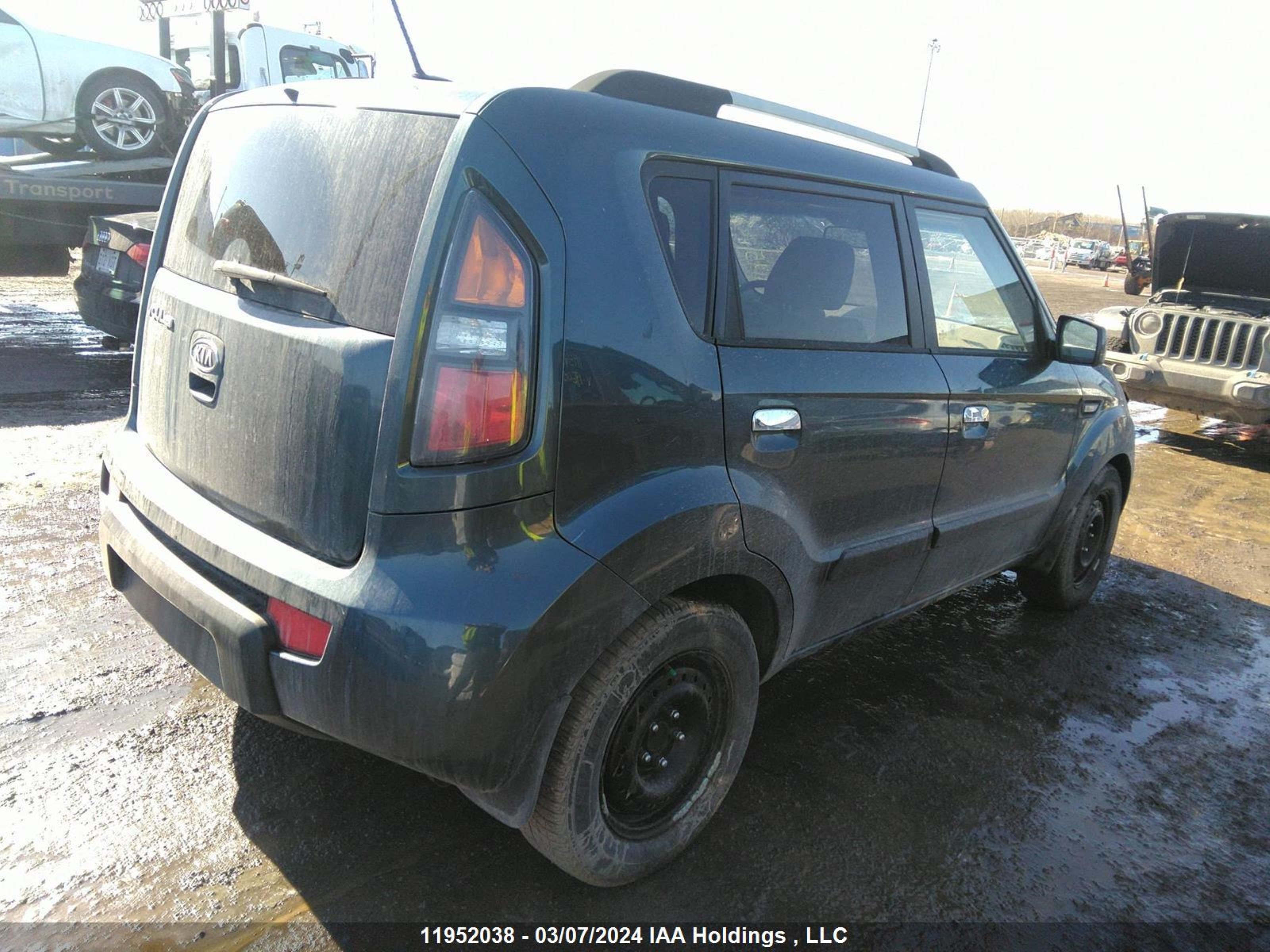 Photo 3 VIN: KNDJT2A25A7057276 - KIA SOUL 