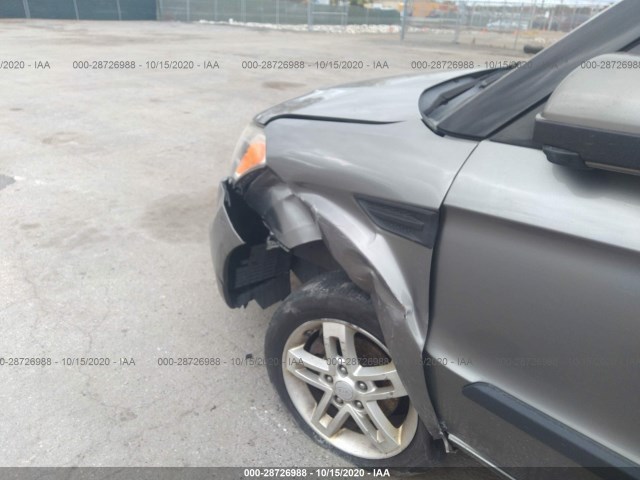 Photo 5 VIN: KNDJT2A25A7084381 - KIA SOUL 