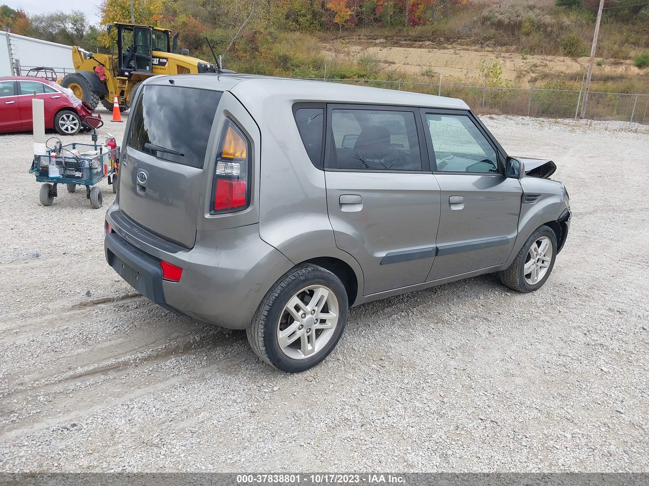 Photo 3 VIN: KNDJT2A25A7150590 - KIA SOUL 