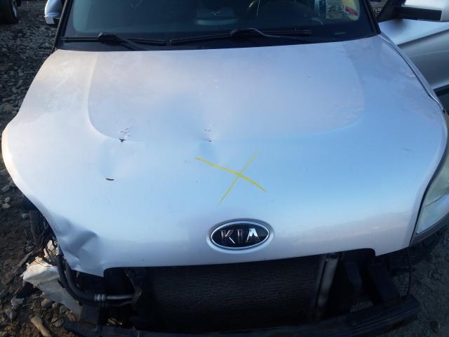 Photo 6 VIN: KNDJT2A25A7703979 - KIA SOUL + 