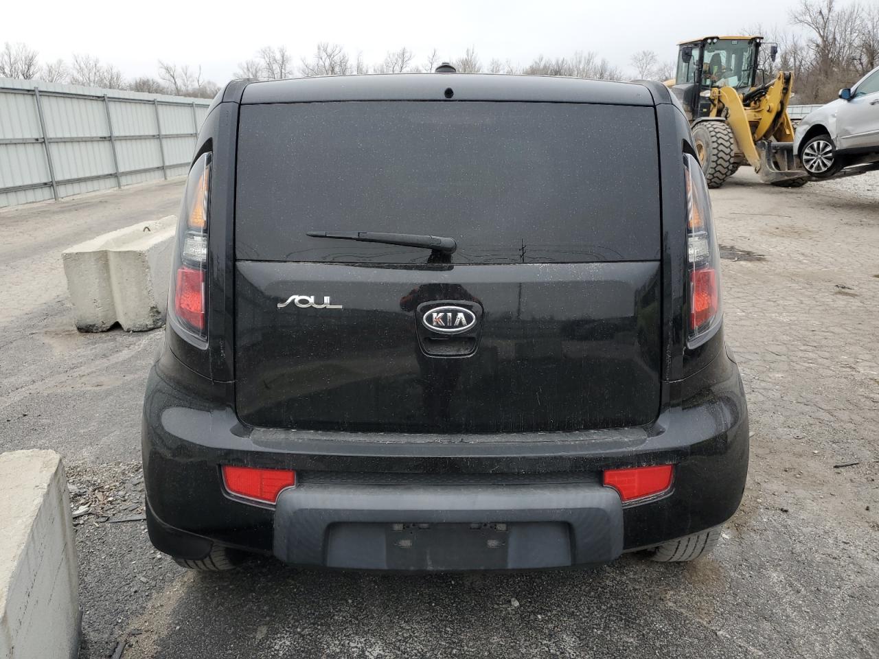 Photo 5 VIN: KNDJT2A25B7209963 - KIA SOUL 