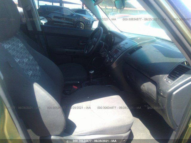 Photo 4 VIN: KNDJT2A25B7235933 - KIA SOUL 