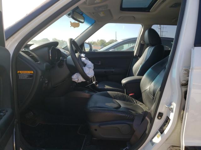 Photo 4 VIN: KNDJT2A25B7268284 - KIA SOUL + 