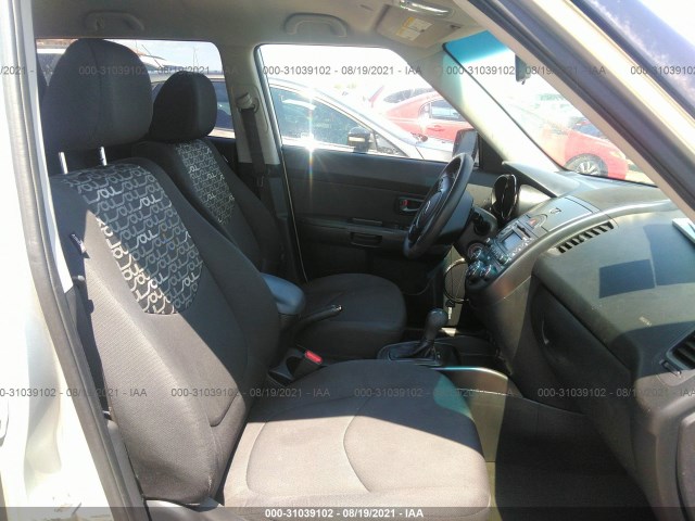 Photo 4 VIN: KNDJT2A25B7299454 - KIA SOUL 