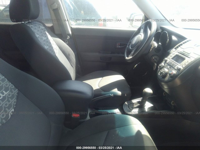 Photo 4 VIN: KNDJT2A25B7307973 - KIA SOUL 