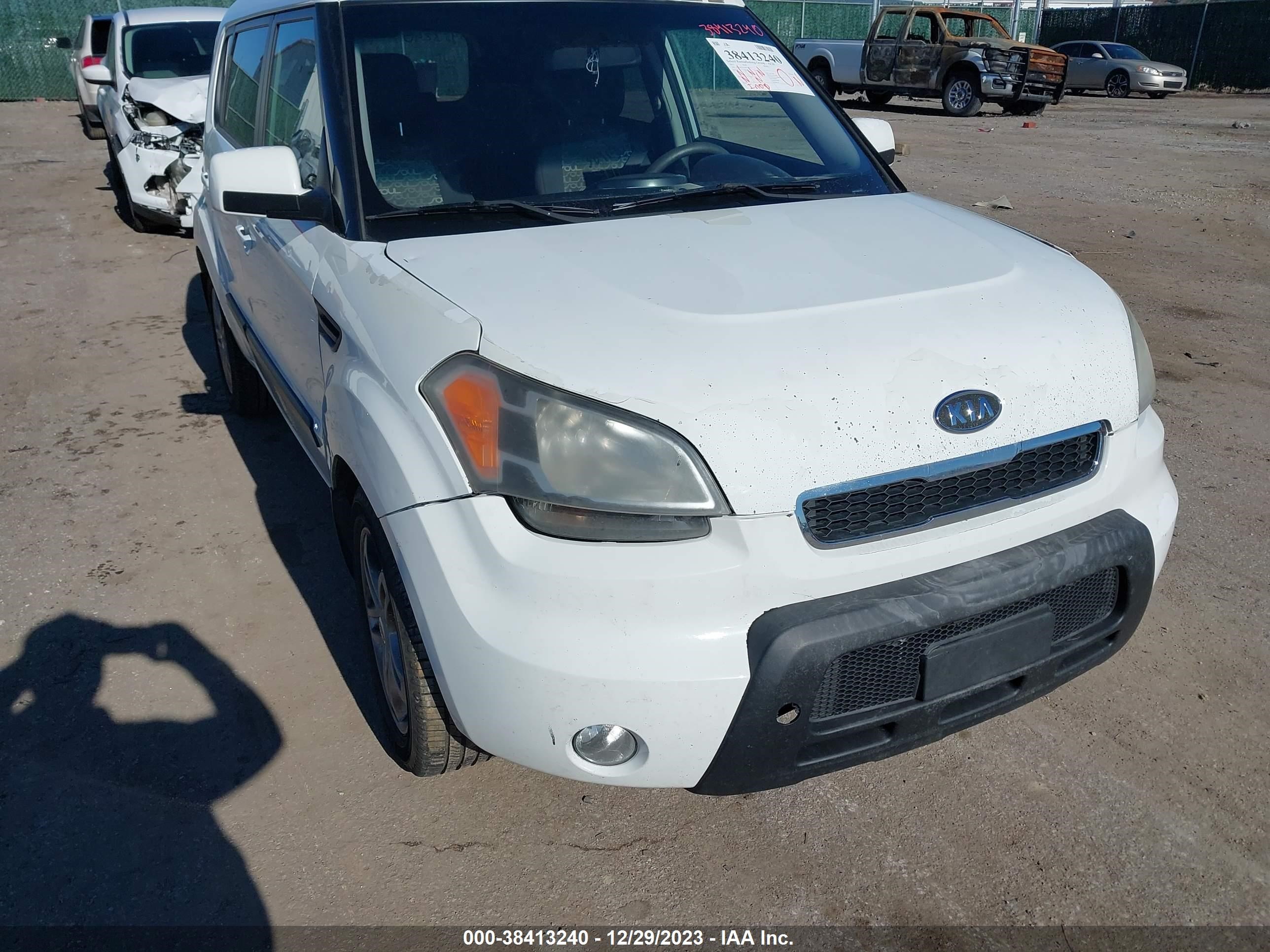 Photo 5 VIN: KNDJT2A25B7313322 - KIA SOUL 