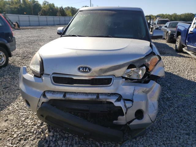 Photo 8 VIN: KNDJT2A26A7118179 - KIA SOUL + 