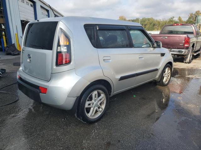 Photo 2 VIN: KNDJT2A26A7131028 - KIA SOUL + 