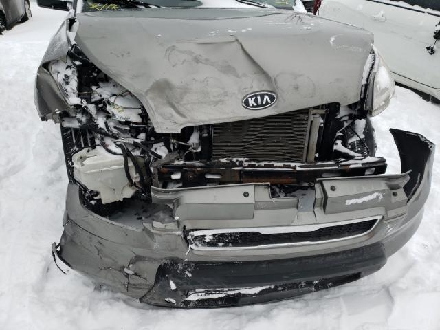 Photo 8 VIN: KNDJT2A26B7216694 - KIA SOUL + 