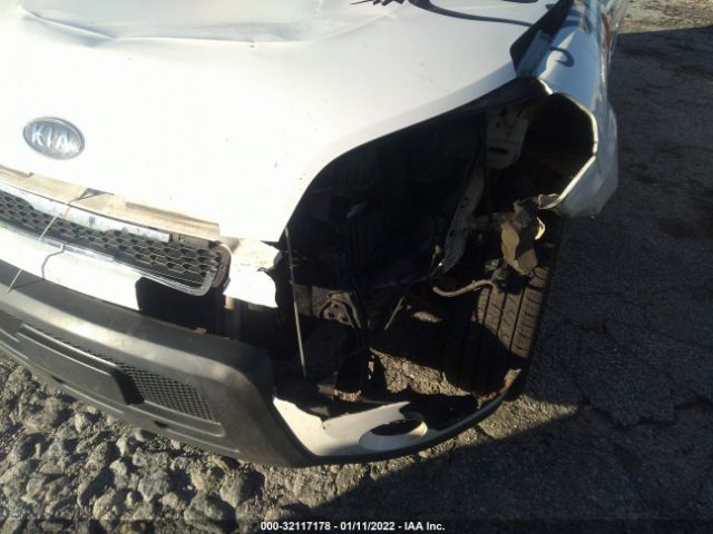 Photo 5 VIN: KNDJT2A26B7261358 - KIA SOUL 