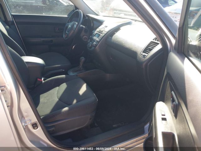 Photo 4 VIN: KNDJT2A26B7302524 - KIA SOUL 