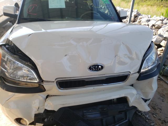 Photo 6 VIN: KNDJT2A26B7728875 - KIA SOUL + 