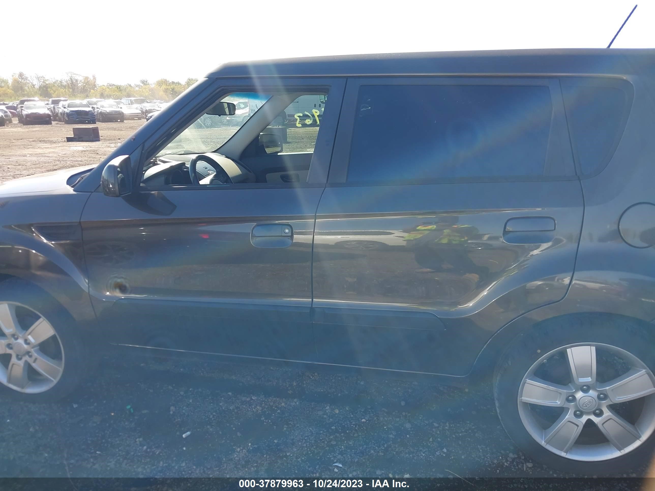 Photo 14 VIN: KNDJT2A27A7032962 - KIA SOUL 