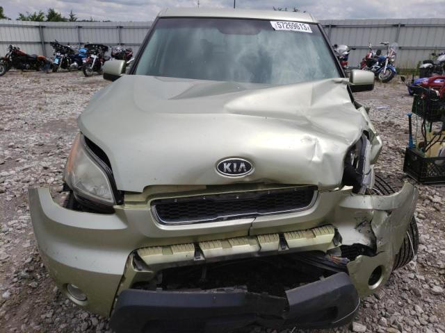 Photo 4 VIN: KNDJT2A27A7033917 - KIA SOUL + 