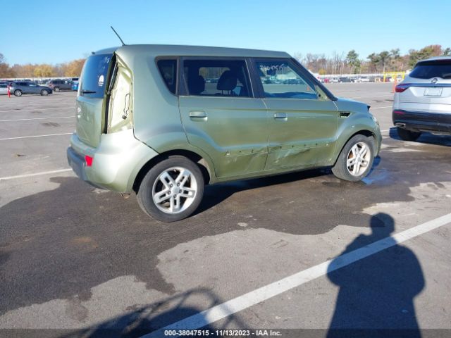 Photo 3 VIN: KNDJT2A27A7033920 - KIA SOUL 