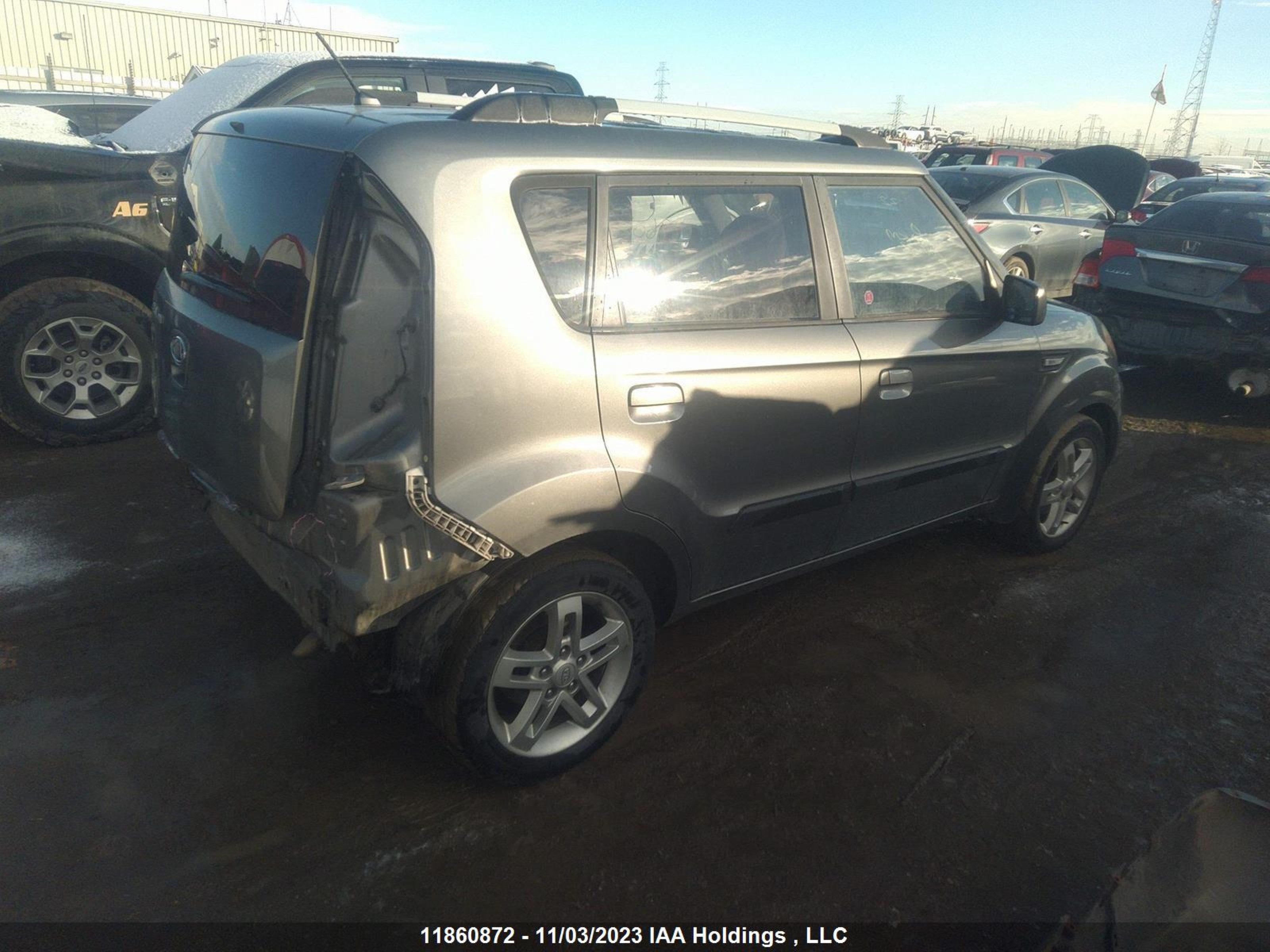 Photo 3 VIN: KNDJT2A27A7036140 - KIA SOUL 