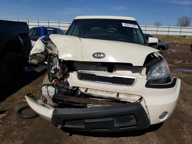 Photo 4 VIN: KNDJT2A27A7073821 - KIA SOUL + 