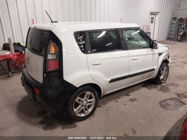 Photo 3 VIN: KNDJT2A27A7082731 - KIA SOUL 