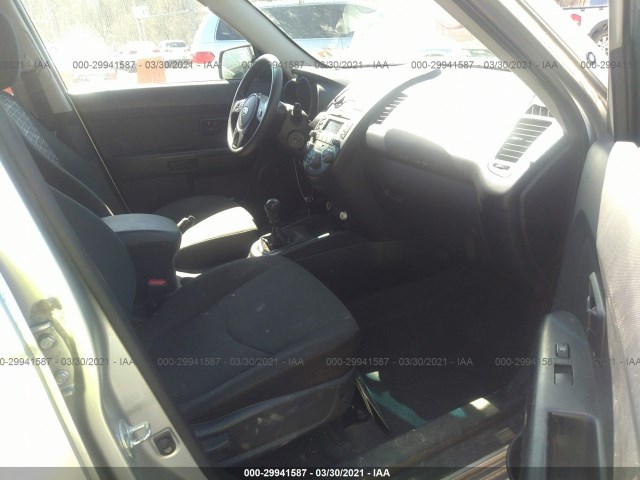 Photo 4 VIN: KNDJT2A27A7087556 - KIA SOUL 