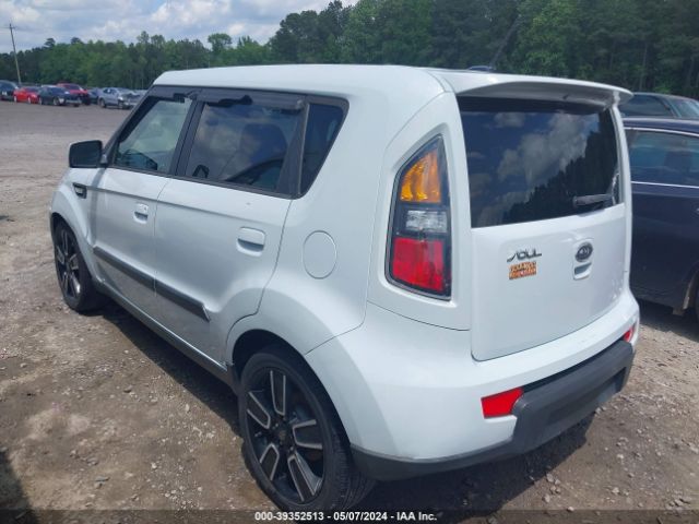 Photo 2 VIN: KNDJT2A27A7167682 - KIA SOUL 