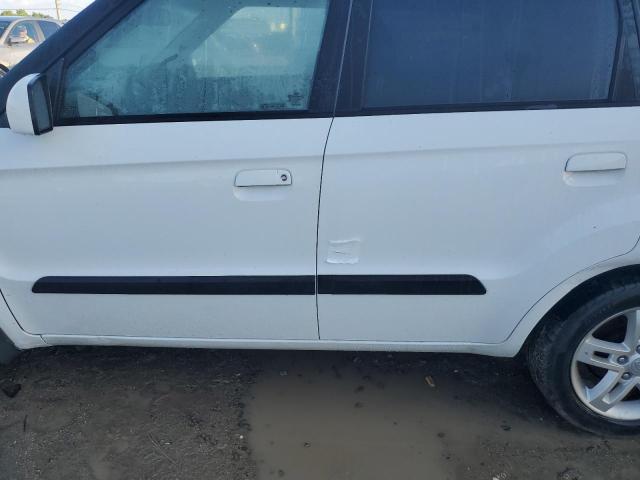 Photo 12 VIN: KNDJT2A27A7176849 - KIA SOUL + 