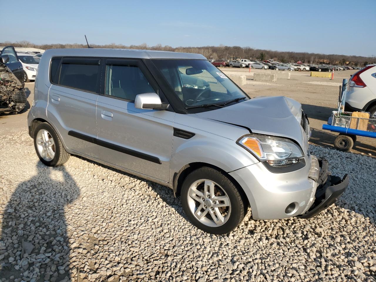 Photo 3 VIN: KNDJT2A27A7701747 - KIA SOUL 