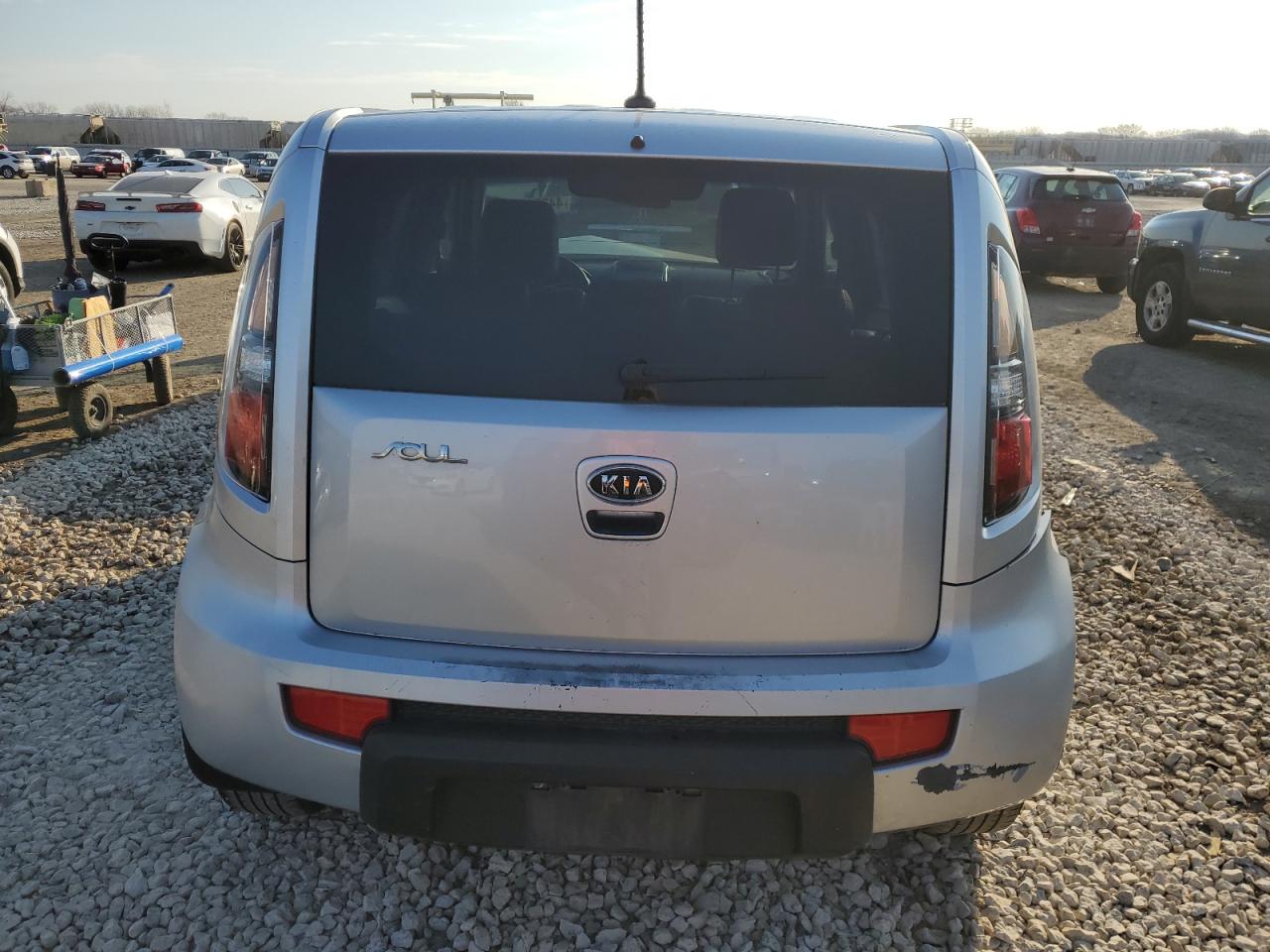 Photo 5 VIN: KNDJT2A27A7701747 - KIA SOUL 