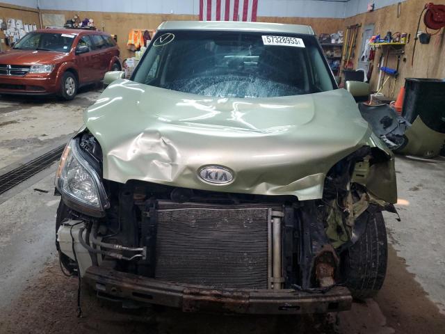 Photo 4 VIN: KNDJT2A27B7275608 - KIA SOUL + 